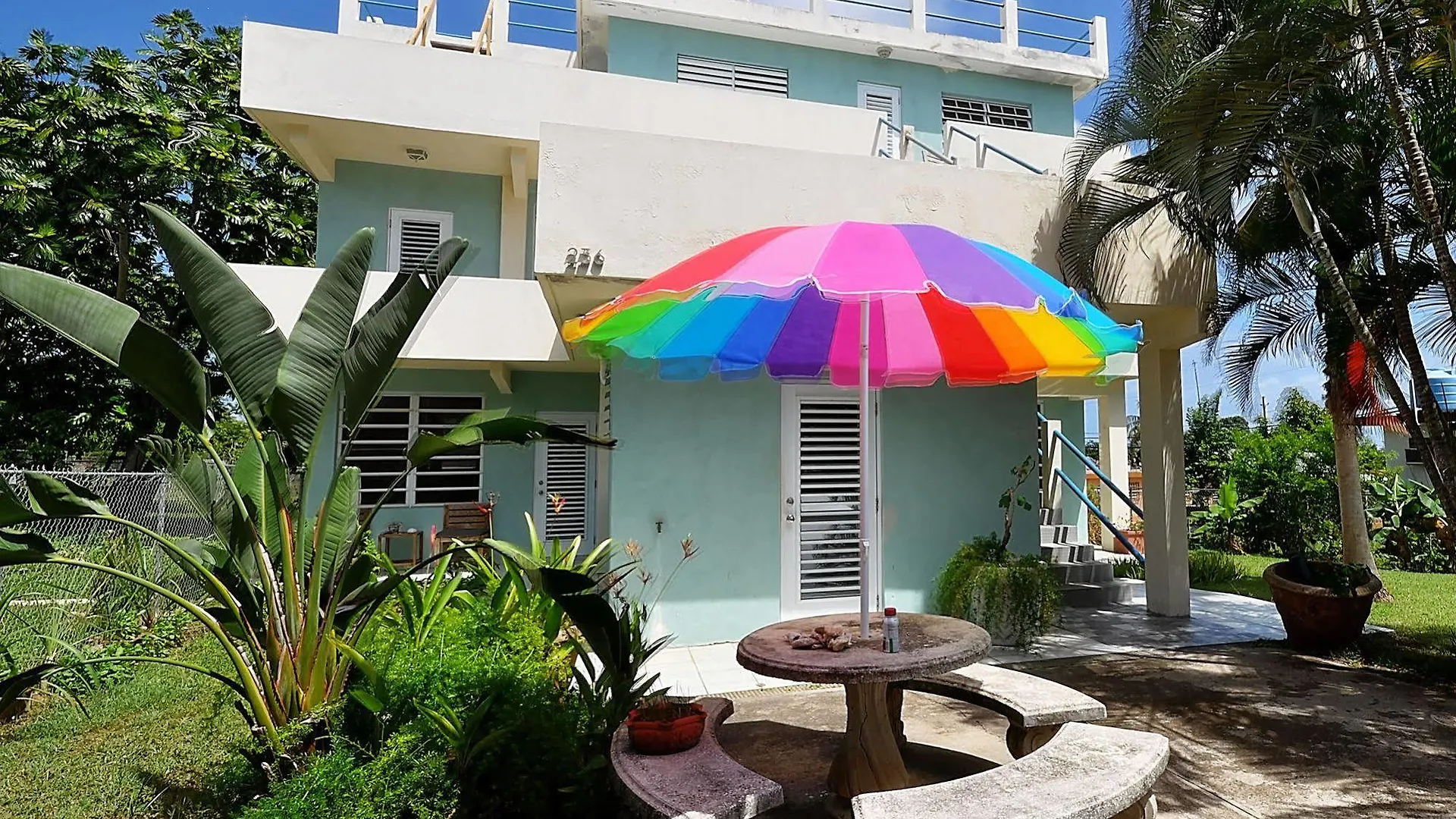 Guest house Acacia Guesthouse Esperanza